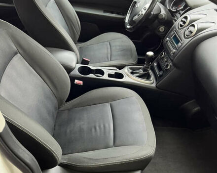 Белый Ниссан Кашкай, объемом двигателя 1.5 л и пробегом 180 тыс. км за 10800 $, фото 14 на Automoto.ua