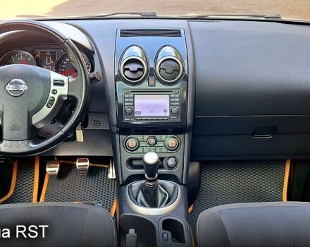 Белый Ниссан Кашкай, объемом двигателя 1.5 л и пробегом 225 тыс. км за 11500 $, фото 11 на Automoto.ua