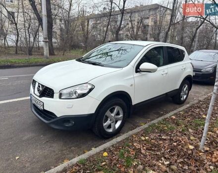 Белый Ниссан Кашкай, объемом двигателя 2 л и пробегом 150 тыс. км за 11500 $, фото 20 на Automoto.ua