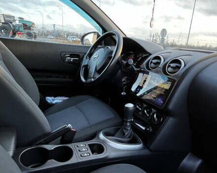 Білий Ніссан Кашкай, об'ємом двигуна 2 л та пробігом 129 тис. км за 13500 $, фото 39 на Automoto.ua