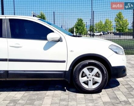 Белый Ниссан Кашкай, объемом двигателя 2 л и пробегом 162 тыс. км за 11899 $, фото 35 на Automoto.ua