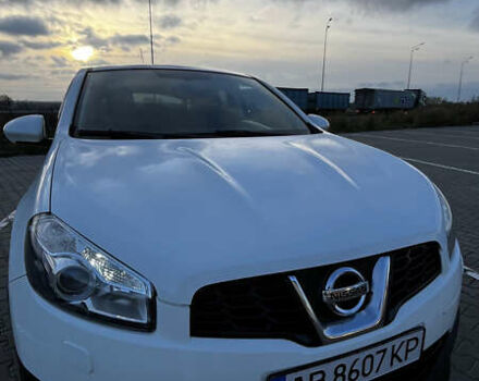 Білий Ніссан Кашкай, об'ємом двигуна 2 л та пробігом 129 тис. км за 13500 $, фото 21 на Automoto.ua
