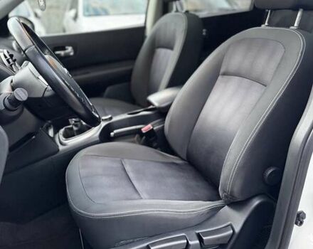 Белый Ниссан Кашкай, объемом двигателя 1.6 л и пробегом 174 тыс. км за 12999 $, фото 100 на Automoto.ua