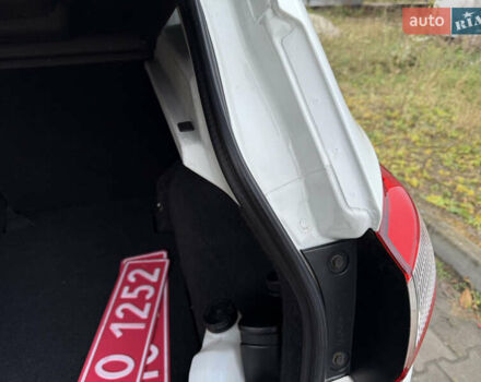 Белый Ниссан Кашкай, объемом двигателя 1.5 л и пробегом 198 тыс. км за 13500 $, фото 21 на Automoto.ua