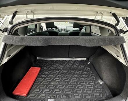 Білий Ніссан Кашкай, об'ємом двигуна 2 л та пробігом 193 тис. км за 12170 $, фото 26 на Automoto.ua