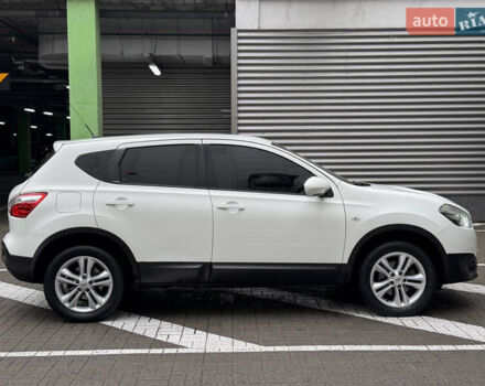 Белый Ниссан Кашкай, объемом двигателя 1.5 л и пробегом 277 тыс. км за 9300 $, фото 11 на Automoto.ua