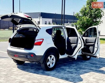Белый Ниссан Кашкай, объемом двигателя 2 л и пробегом 162 тыс. км за 11899 $, фото 12 на Automoto.ua