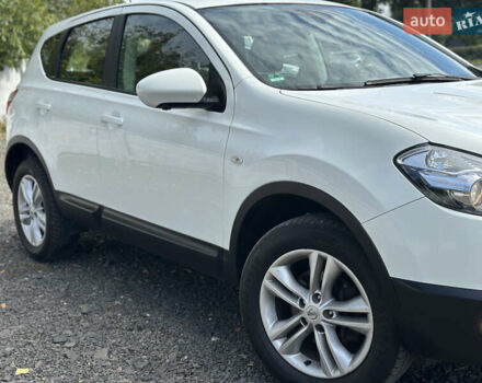Белый Ниссан Кашкай, объемом двигателя 1.5 л и пробегом 242 тыс. км за 10500 $, фото 6 на Automoto.ua