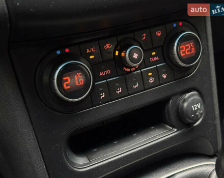 Белый Ниссан Кашкай, объемом двигателя 1.5 л и пробегом 277 тыс. км за 9300 $, фото 25 на Automoto.ua