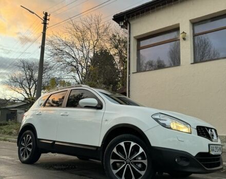 Ниссан Кашкай 2012 в Киеве на Automoto.ua Белый Ниссан Кашкай, объемом двигателя 2 л и пробегом 159 тыс. км за 11200 $, фото 2 на Automoto.ua