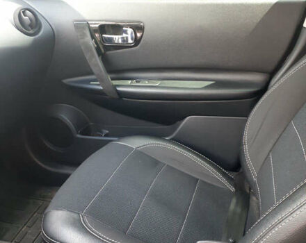 Белый Ниссан Кашкай, объемом двигателя 1.6 л и пробегом 157 тыс. км за 10900 $, фото 7 на Automoto.ua