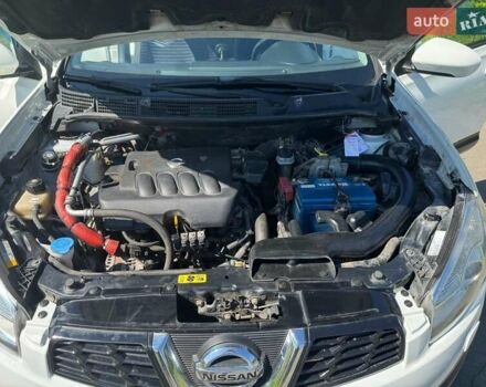 Білий Ніссан Кашкай, об'ємом двигуна 2 л та пробігом 241 тис. км за 12200 $, фото 11 на Automoto.ua