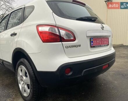 Белый Ниссан Кашкай, объемом двигателя 1.6 л и пробегом 220 тыс. км за 9800 $, фото 8 на Automoto.ua