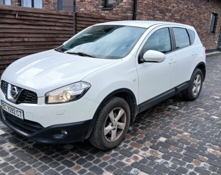 Белый Ниссан Кашкай, объемом двигателя 2 л и пробегом 97 тыс. км за 11628 $, фото 2 на Automoto.ua