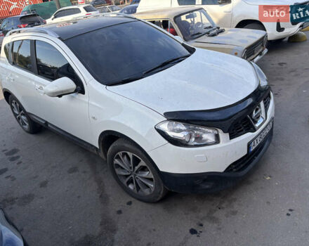 Білий Ніссан Кашкай, об'ємом двигуна 1.6 л та пробігом 156 тис. км за 11500 $, фото 4 на Automoto.ua