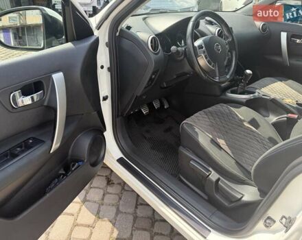 Білий Ніссан Кашкай, об'ємом двигуна 1.46 л та пробігом 237 тис. км за 11111 $, фото 17 на Automoto.ua