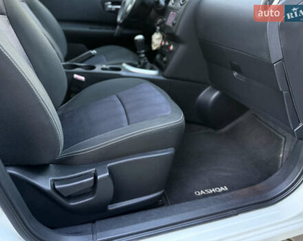 Белый Ниссан Кашкай, объемом двигателя 1.5 л и пробегом 219 тыс. км за 10899 $, фото 48 на Automoto.ua