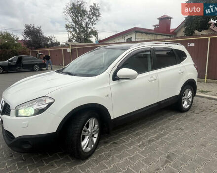 Білий Ніссан Кашкай, об'ємом двигуна 2 л та пробігом 120 тис. км за 10800 $, фото 6 на Automoto.ua