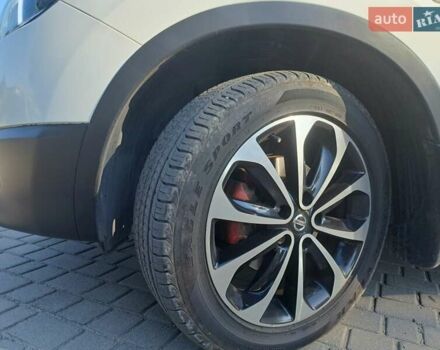 Белый Ниссан Кашкай, объемом двигателя 2 л и пробегом 87 тыс. км за 12800 $, фото 7 на Automoto.ua