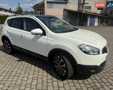 Білий Ніссан Кашкай, об'ємом двигуна 1.46 л та пробігом 237 тис. км за 11111 $, фото 5 на Automoto.ua