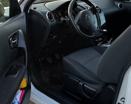 Білий Ніссан Кашкай, об'ємом двигуна 2 л та пробігом 129 тис. км за 13500 $, фото 41 на Automoto.ua