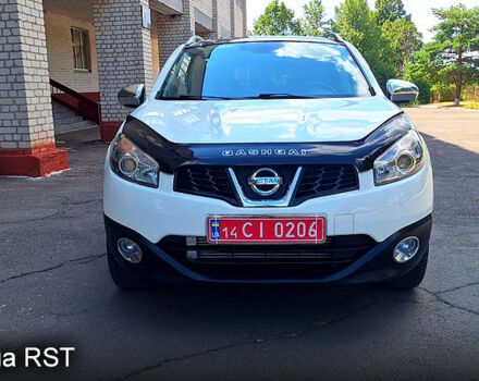 Белый Ниссан Кашкай, объемом двигателя 1.5 л и пробегом 225 тыс. км за 11500 $, фото 1 на Automoto.ua
