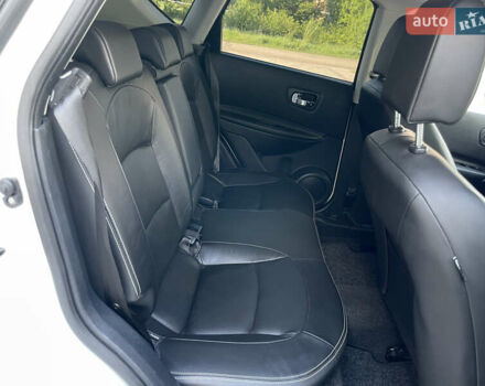 Белый Ниссан Кашкай, объемом двигателя 2 л и пробегом 120 тыс. км за 12955 $, фото 30 на Automoto.ua