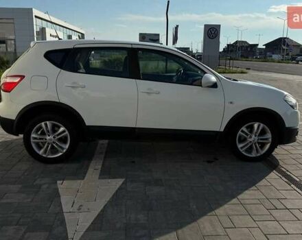 Білий Ніссан Кашкай, об'ємом двигуна 2 л та пробігом 291 тис. км за 12500 $, фото 7 на Automoto.ua