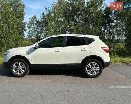Білий Ніссан Кашкай, об'ємом двигуна 1.6 л та пробігом 233 тис. км за 11900 $, фото 1 на Automoto.ua