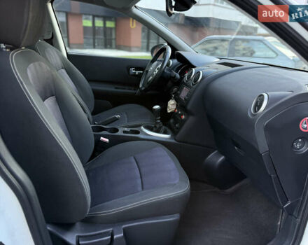 Белый Ниссан Кашкай, объемом двигателя 1.5 л и пробегом 219 тыс. км за 10899 $, фото 44 на Automoto.ua