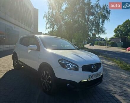 Белый Ниссан Кашкай, объемом двигателя 2 л и пробегом 87 тыс. км за 12800 $, фото 6 на Automoto.ua