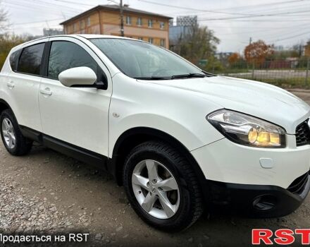 Белый Ниссан Кашкай, объемом двигателя 1.6 л и пробегом 187 тыс. км за 10999 $, фото 4 на Automoto.ua