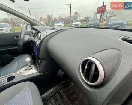 Белый Ниссан Кашкай, объемом двигателя 2 л и пробегом 134 тыс. км за 12000 $, фото 21 на Automoto.ua