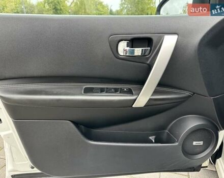 Білий Ніссан Кашкай, об'ємом двигуна 2 л та пробігом 193 тис. км за 12170 $, фото 29 на Automoto.ua