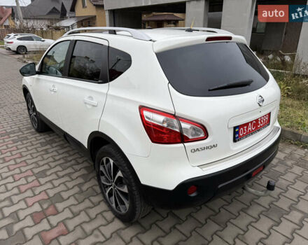 Белый Ниссан Кашкай, объемом двигателя 1.5 л и пробегом 198 тыс. км за 13500 $, фото 4 на Automoto.ua