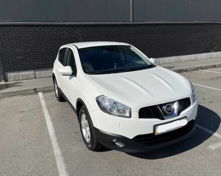 Белый Ниссан Кашкай, объемом двигателя 1.6 л и пробегом 145 тыс. км за 8700 $, фото 1 на Automoto.ua