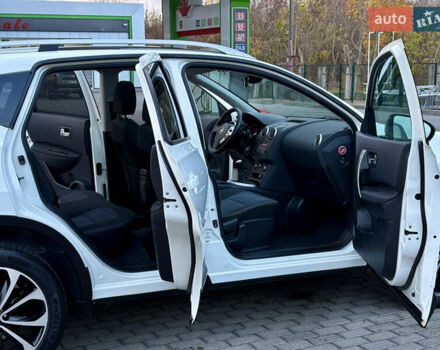 Ниссан Кашкай 2012 в Житомире на Automoto.ua Белый Ниссан Кашкай, объемом двигателя 1.5 л и пробегом 212 тыс. км за 11899 $, фото 39 на Automoto.ua