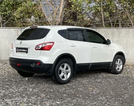 Білий Ніссан Кашкай, об'ємом двигуна 1.6 л та пробігом 156 тис. км за 9790 $, фото 9 на Automoto.ua