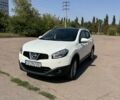 Белый Ниссан Кашкай, объемом двигателя 1.6 л и пробегом 111 тыс. км за 12000 $, фото 3 на Automoto.ua