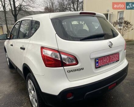 Белый Ниссан Кашкай, объемом двигателя 1.6 л и пробегом 220 тыс. км за 9800 $, фото 23 на Automoto.ua