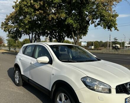 Білий Ніссан Кашкай, об'ємом двигуна 1.6 л та пробігом 103 тис. км за 10700 $, фото 1 на Automoto.ua