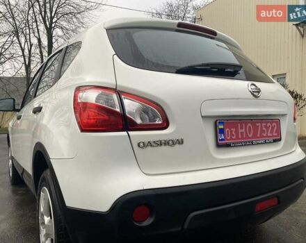 Белый Ниссан Кашкай, объемом двигателя 1.6 л и пробегом 220 тыс. км за 9800 $, фото 22 на Automoto.ua