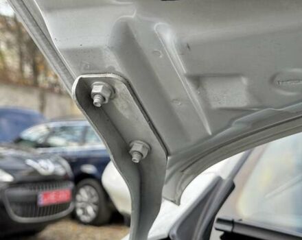 Белый Ниссан Кашкай, объемом двигателя 1.6 л и пробегом 174 тыс. км за 12999 $, фото 62 на Automoto.ua