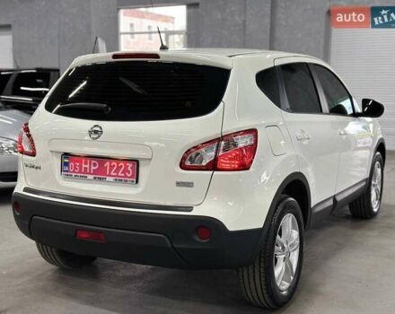 Белый Ниссан Кашкай, объемом двигателя 1.6 л и пробегом 160 тыс. км за 11799 $, фото 6 на Automoto.ua