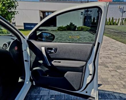 Белый Ниссан Кашкай, объемом двигателя 2 л и пробегом 162 тыс. км за 11899 $, фото 103 на Automoto.ua