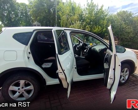 Ниссан Кашкай 2012 в Кропивницком (Кировограде) на Automoto.ua Белый Ниссан Кашкай, объемом двигателя 1.6 л и пробегом 220 тыс. км за 11500 $, фото 6 на Automoto.ua