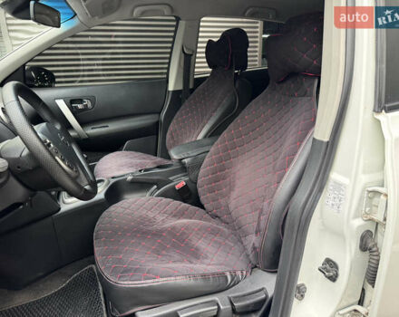 Белый Ниссан Кашкай, объемом двигателя 1.5 л и пробегом 277 тыс. км за 9300 $, фото 29 на Automoto.ua