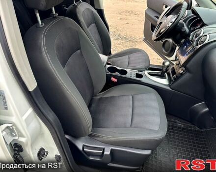 Белый Ниссан Кашкай, объемом двигателя 1.6 л и пробегом 187 тыс. км за 10999 $, фото 12 на Automoto.ua