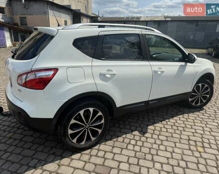 Білий Ніссан Кашкай, об'ємом двигуна 1.46 л та пробігом 237 тис. км за 11111 $, фото 6 на Automoto.ua
