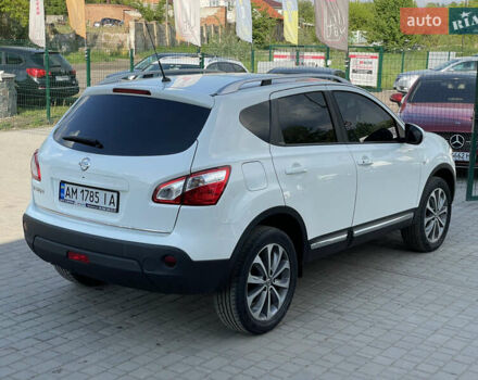 Белый Ниссан Кашкай, объемом двигателя 2 л и пробегом 120 тыс. км за 12955 $, фото 13 на Automoto.ua